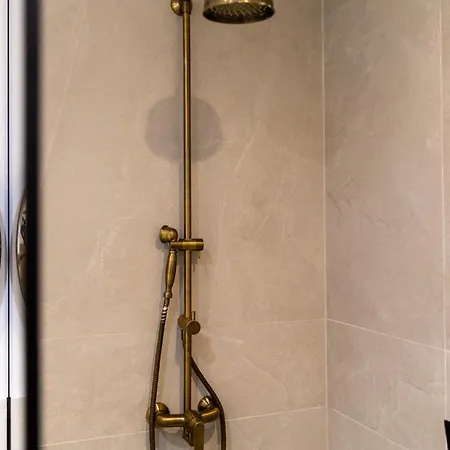 Zoliborz - Parking & Two Balconies - By Rentujemy * ורשה