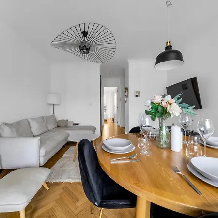 Zoliborz - Parking & Two Balconies - By Rentujemy Apartment Warsaw