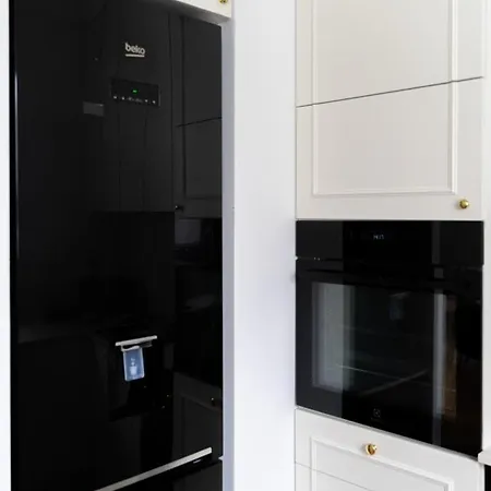 Zoliborz - Parking & Two Balconies - By Rentujemy 바르샤바