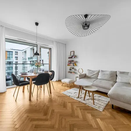 Zoliborz - Parking & Two Balconies - By Rentujemy * 바르샤바